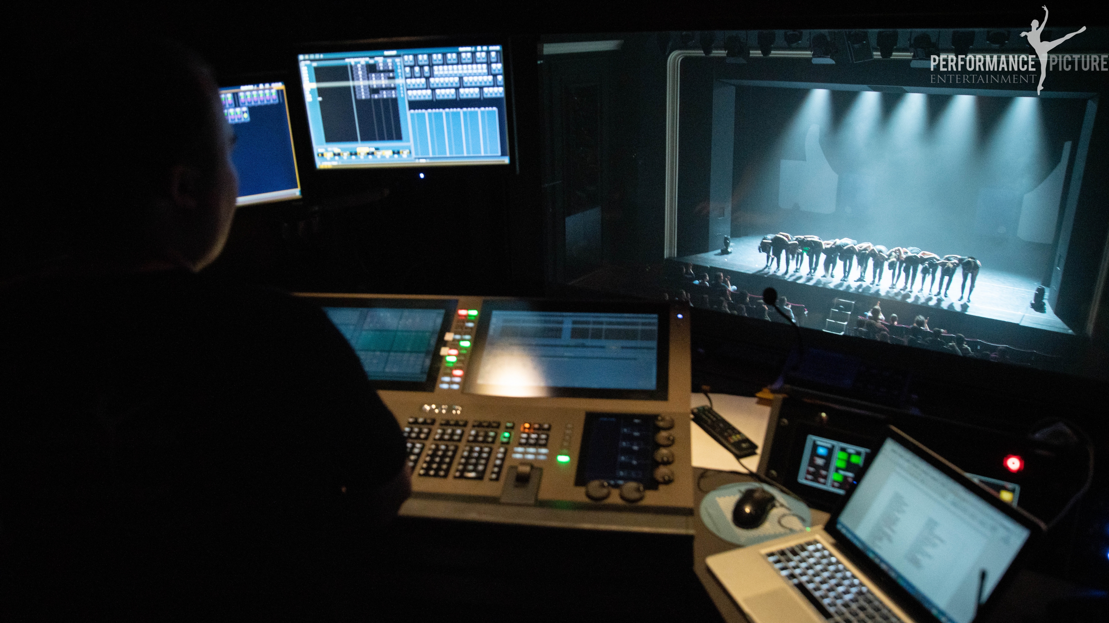 SWITCH - das Dancical <br>Tour 2019